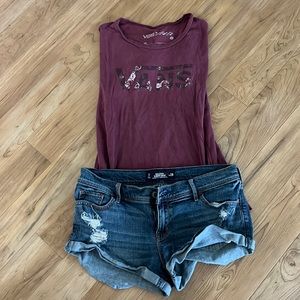Distressed vans tee
